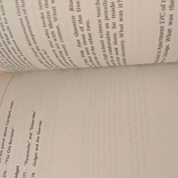 TV Trivia Questions Book - Picture 4 of 11